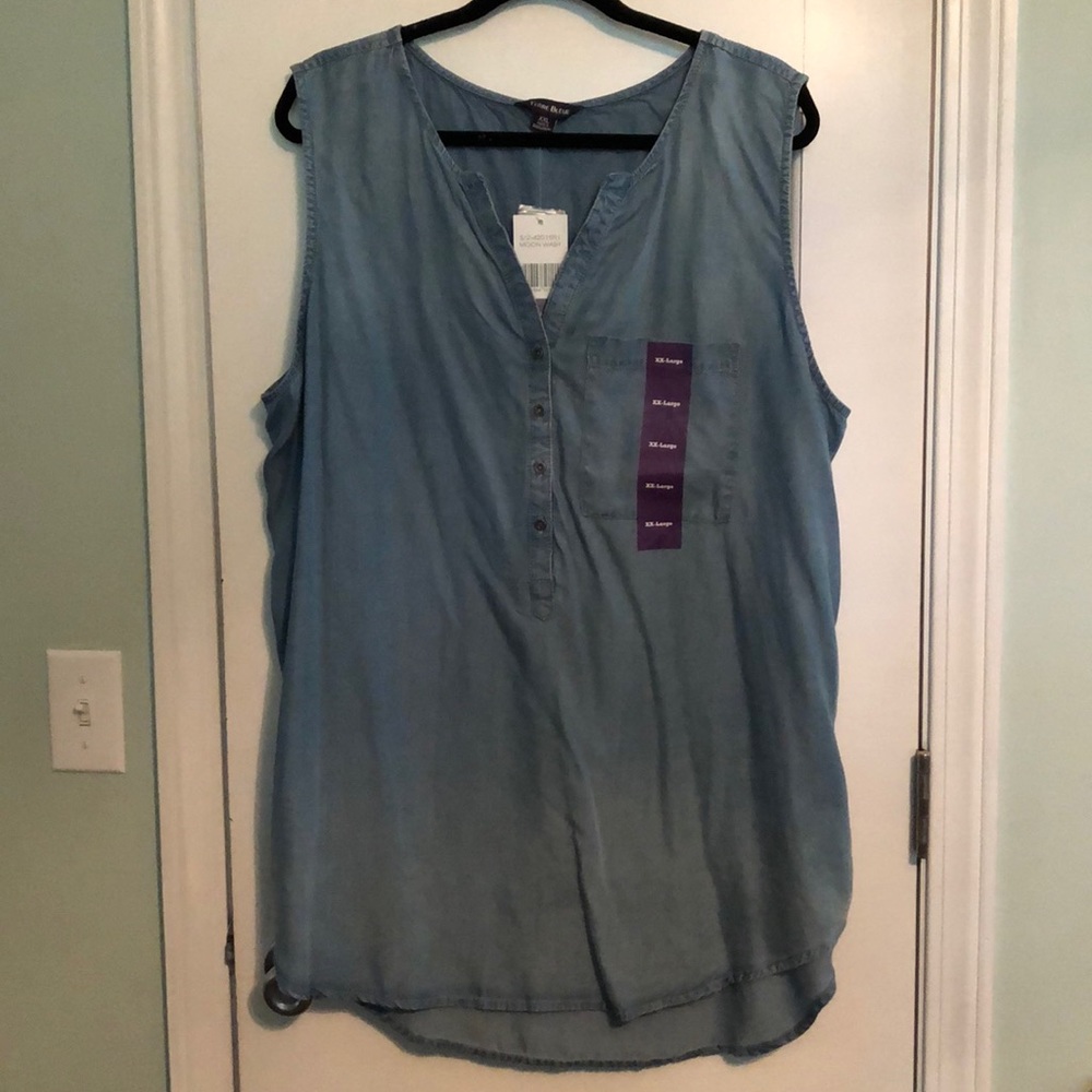 Terre Blue sleeveless denim shirt.